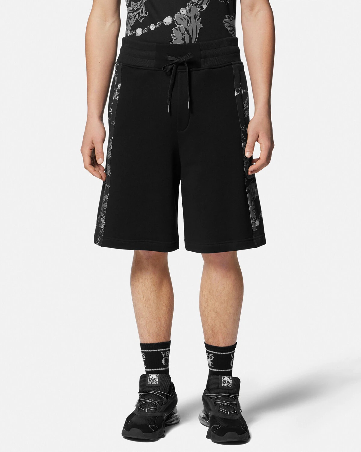 Chain Couture Sweat Shorts - 3