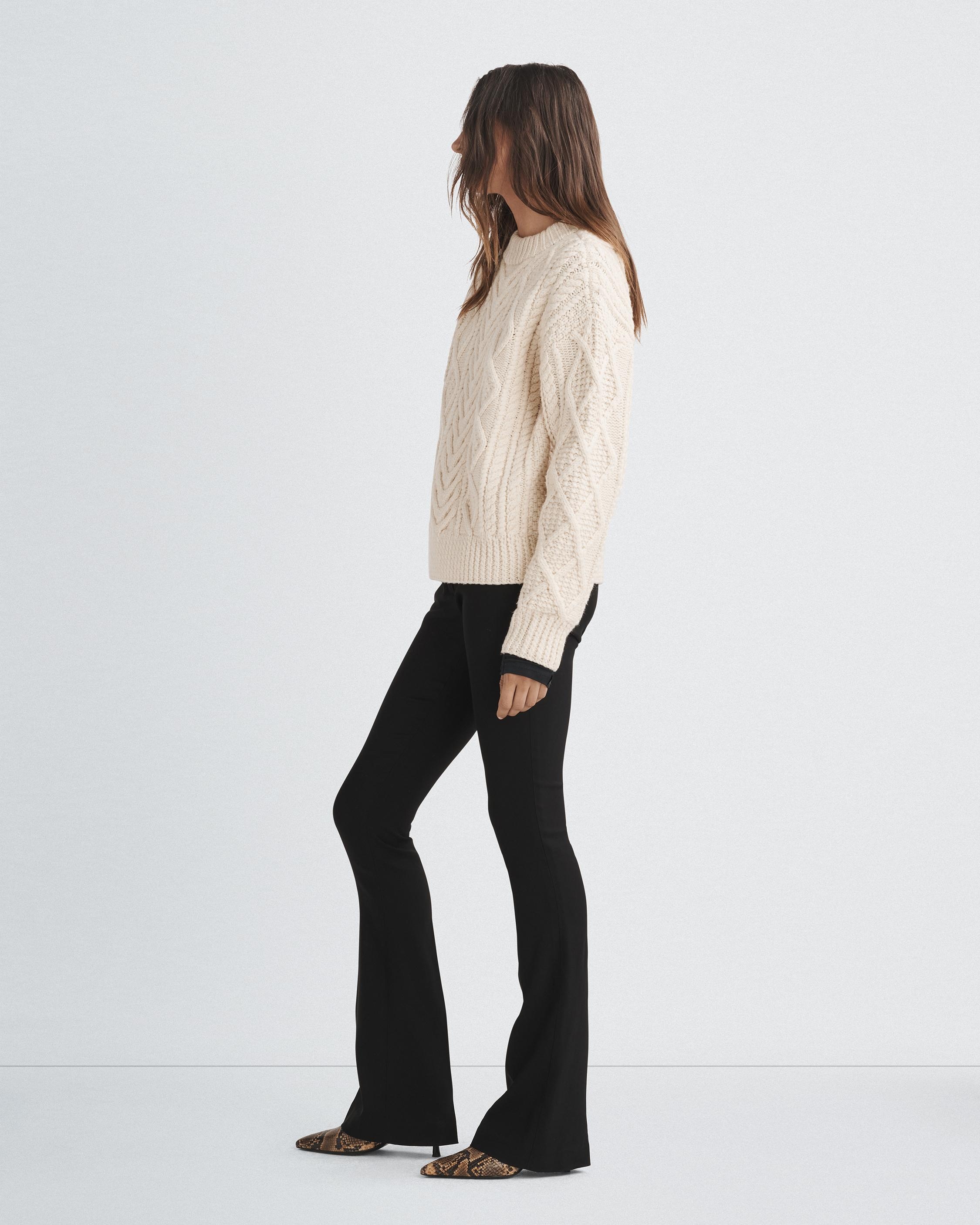 Spencer Handknit Wool Sweater
Relaxed Fit - 4
