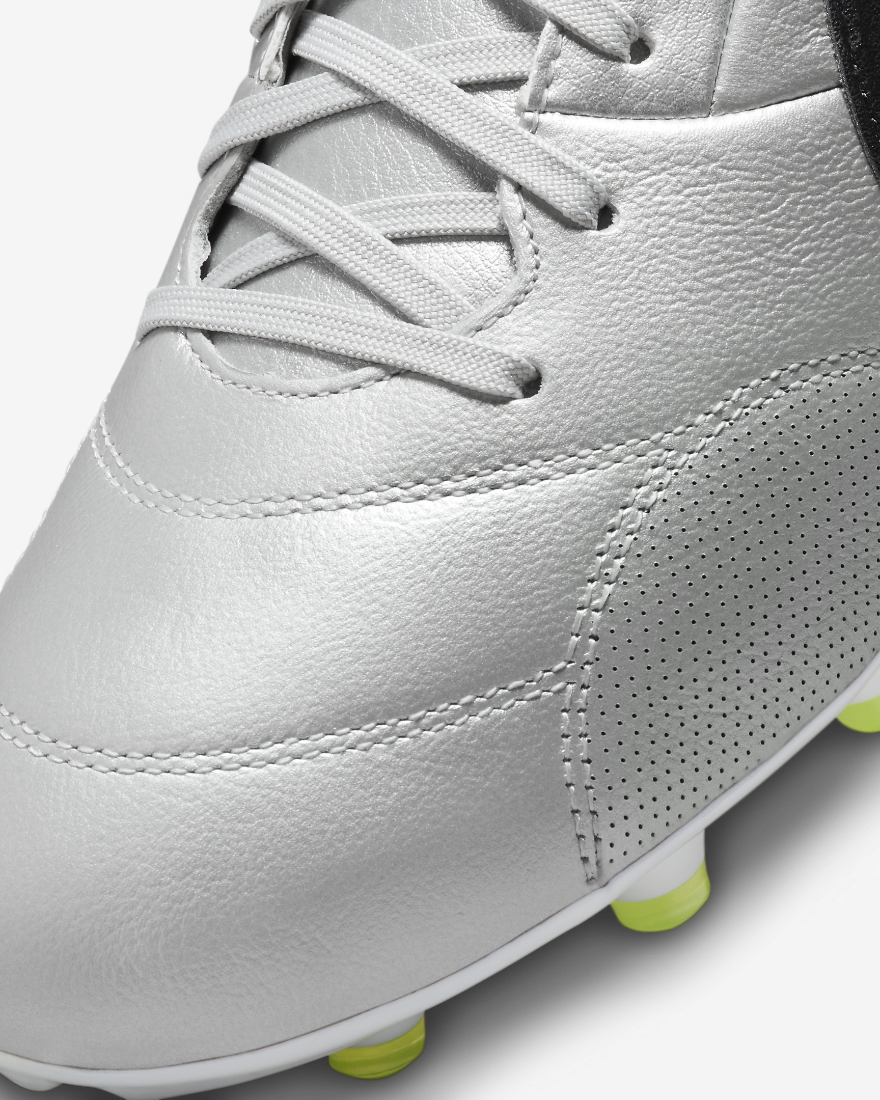 Nike Men'sPremier 3 Firm-Ground Soccer Cleats - 8