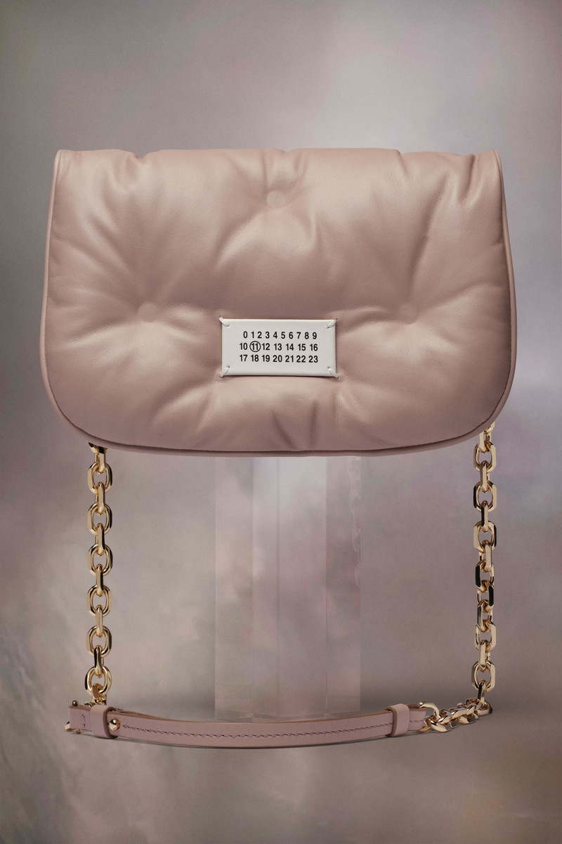 Glam Slam flap small 1