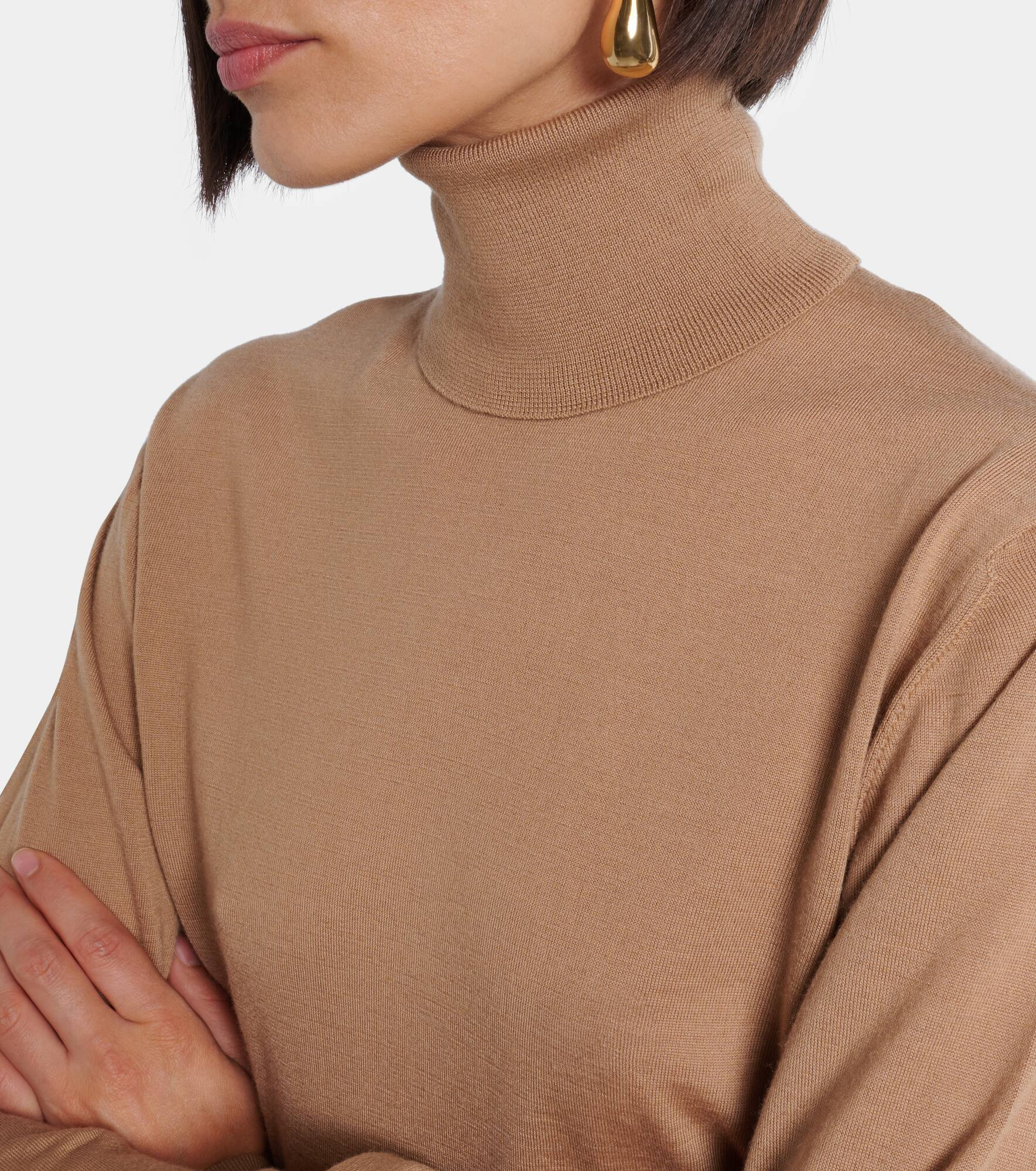Cashmere turtleneck sweater - 4