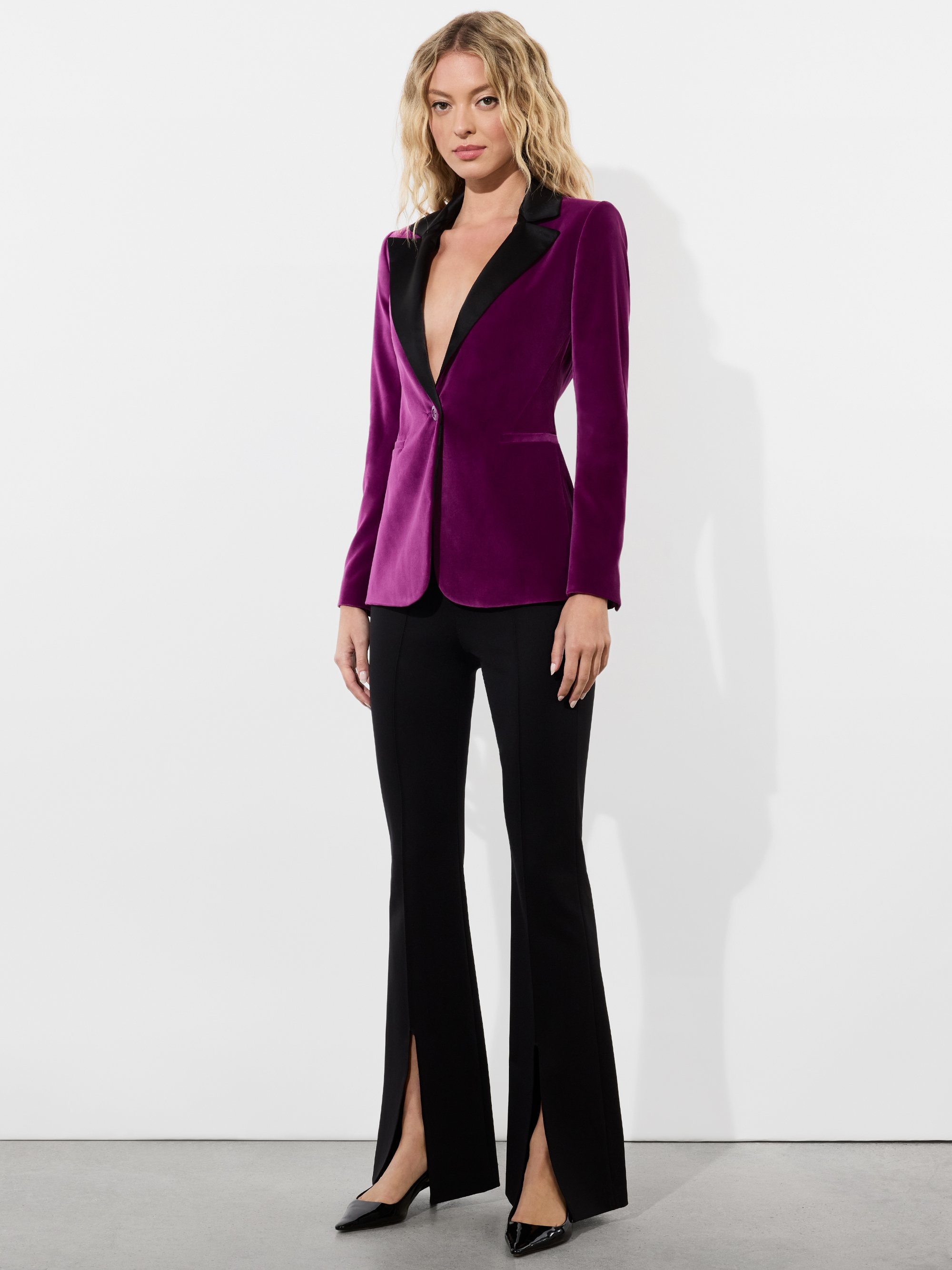 MACEY NOTCH COLLAR FITTED BLAZER WITH COMBO LAPEL - 6