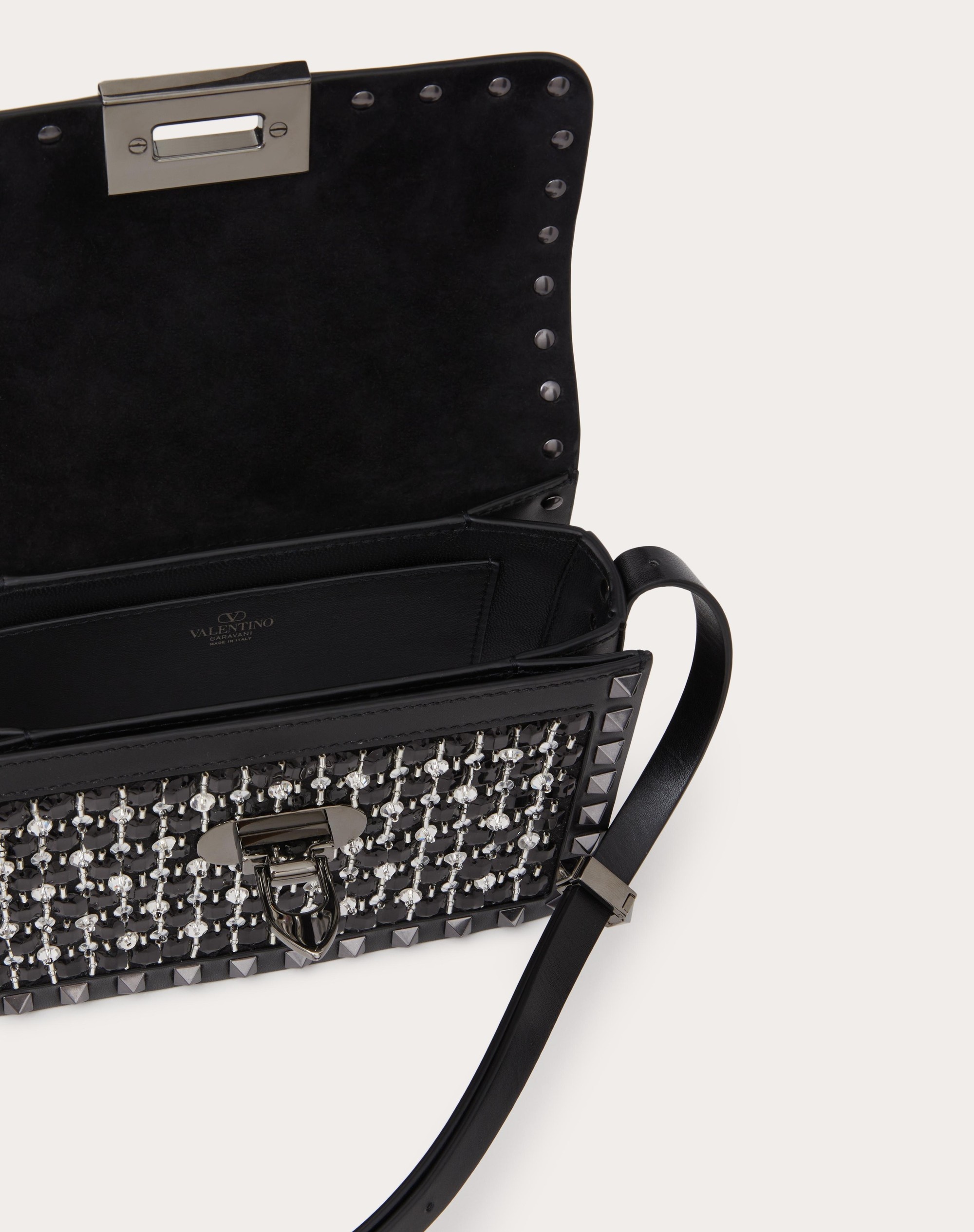 SMALL ROCKSTUD23 EMBROIDERED SHOULDER BAG - 7