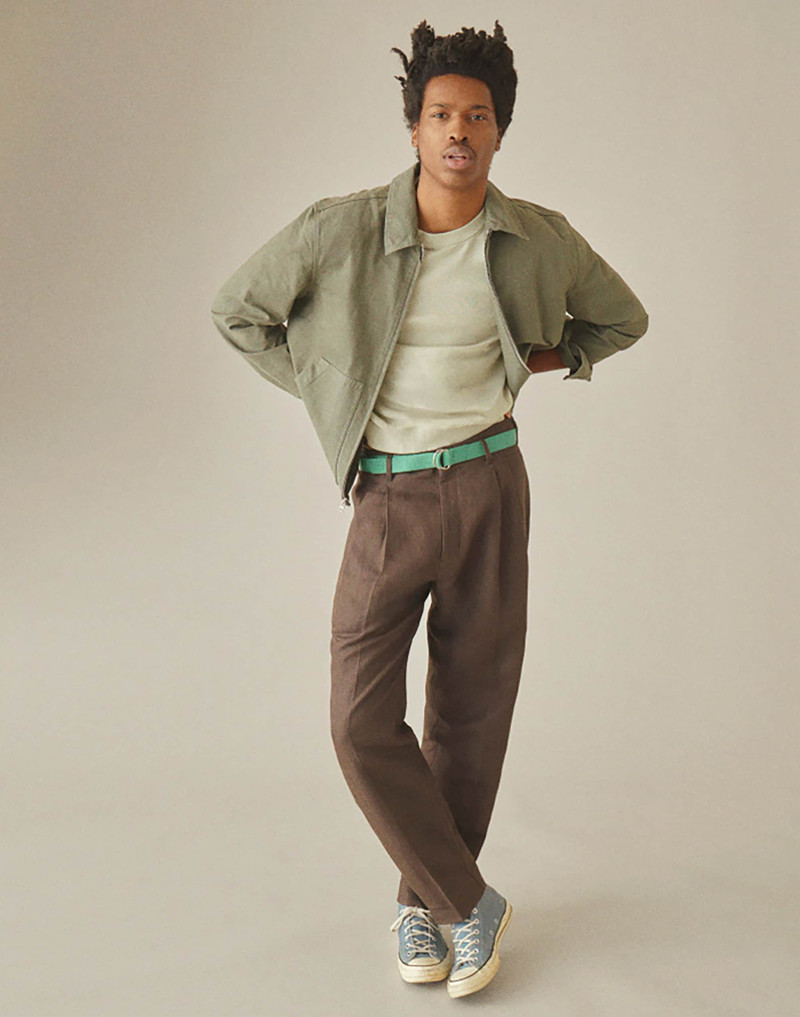 Double-Pleated Trousers in Linen-Cotton Blend 7