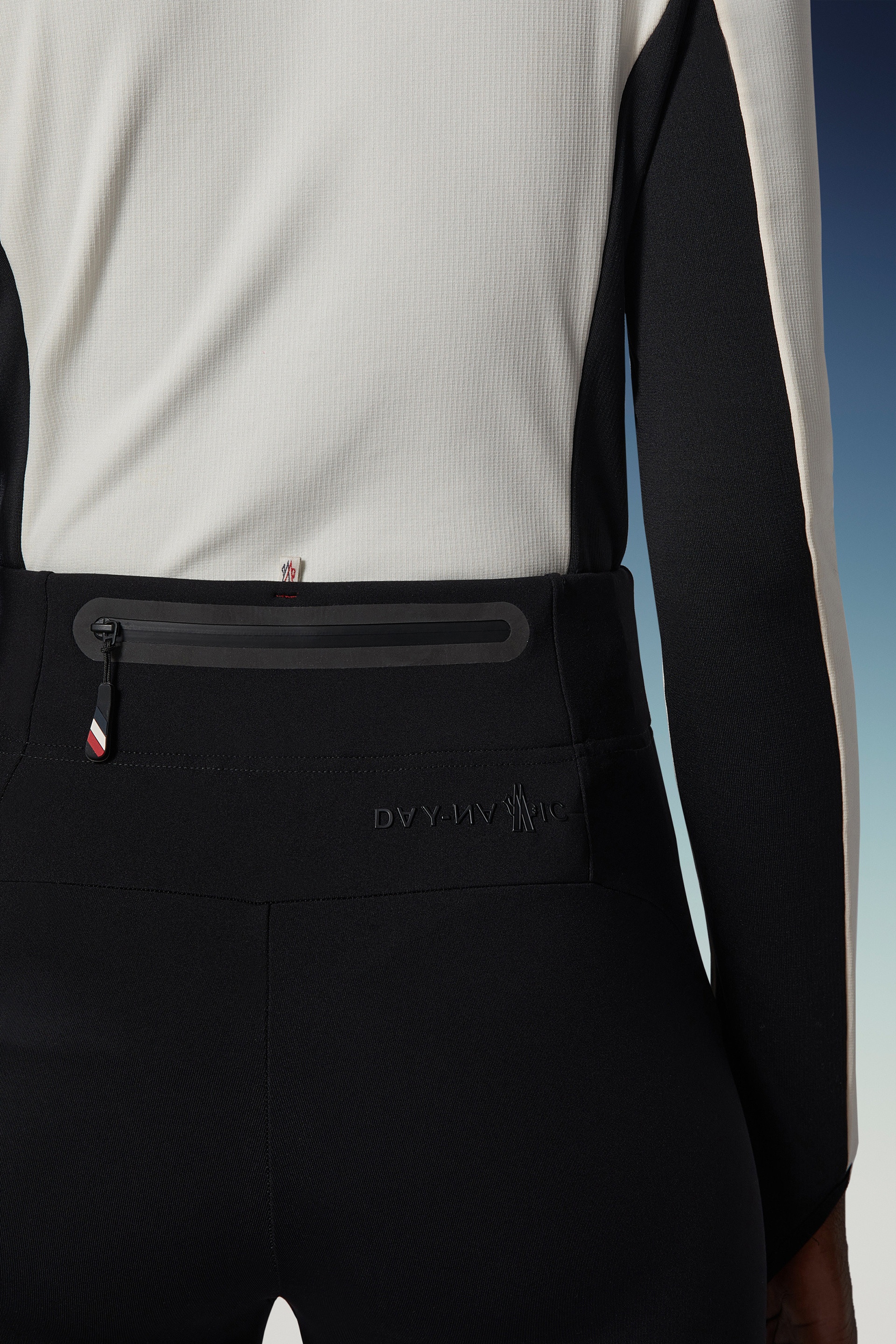 Moncler Logo-waistband Perforated Leggings in Blue