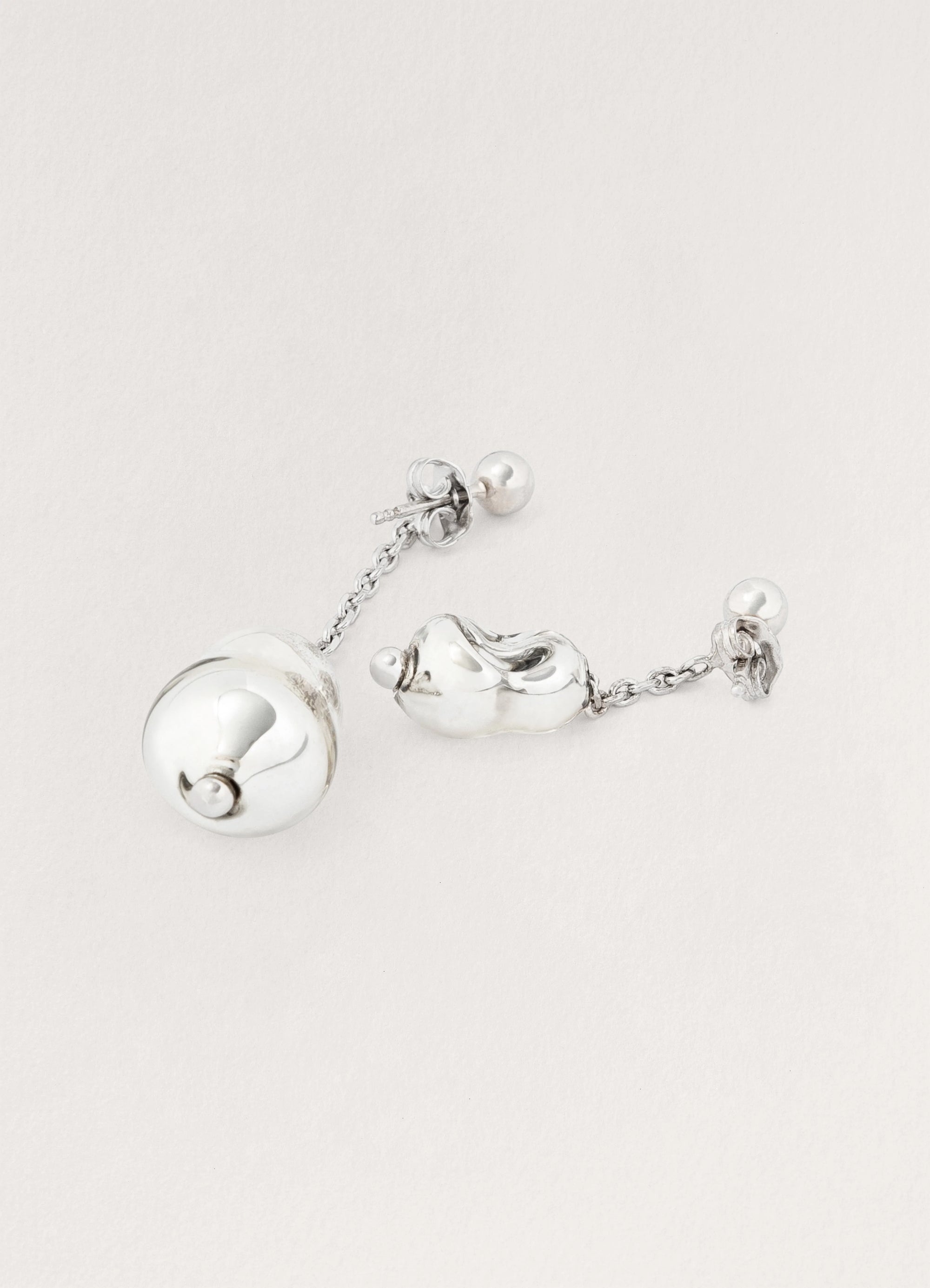 PEARL ASYMMETRICAL EARRINGS
BRONZE AND GLASS - 2