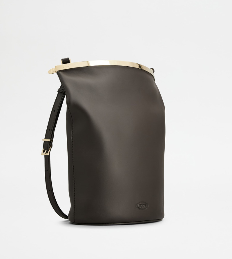 Tod's BUCKET BAG IN LEATHER SMALL - BROWN outlook