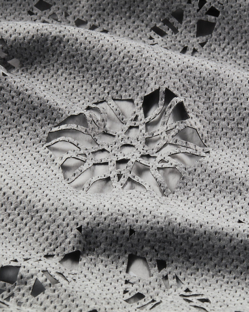 Nike ISPA Metamorph Poncho 14