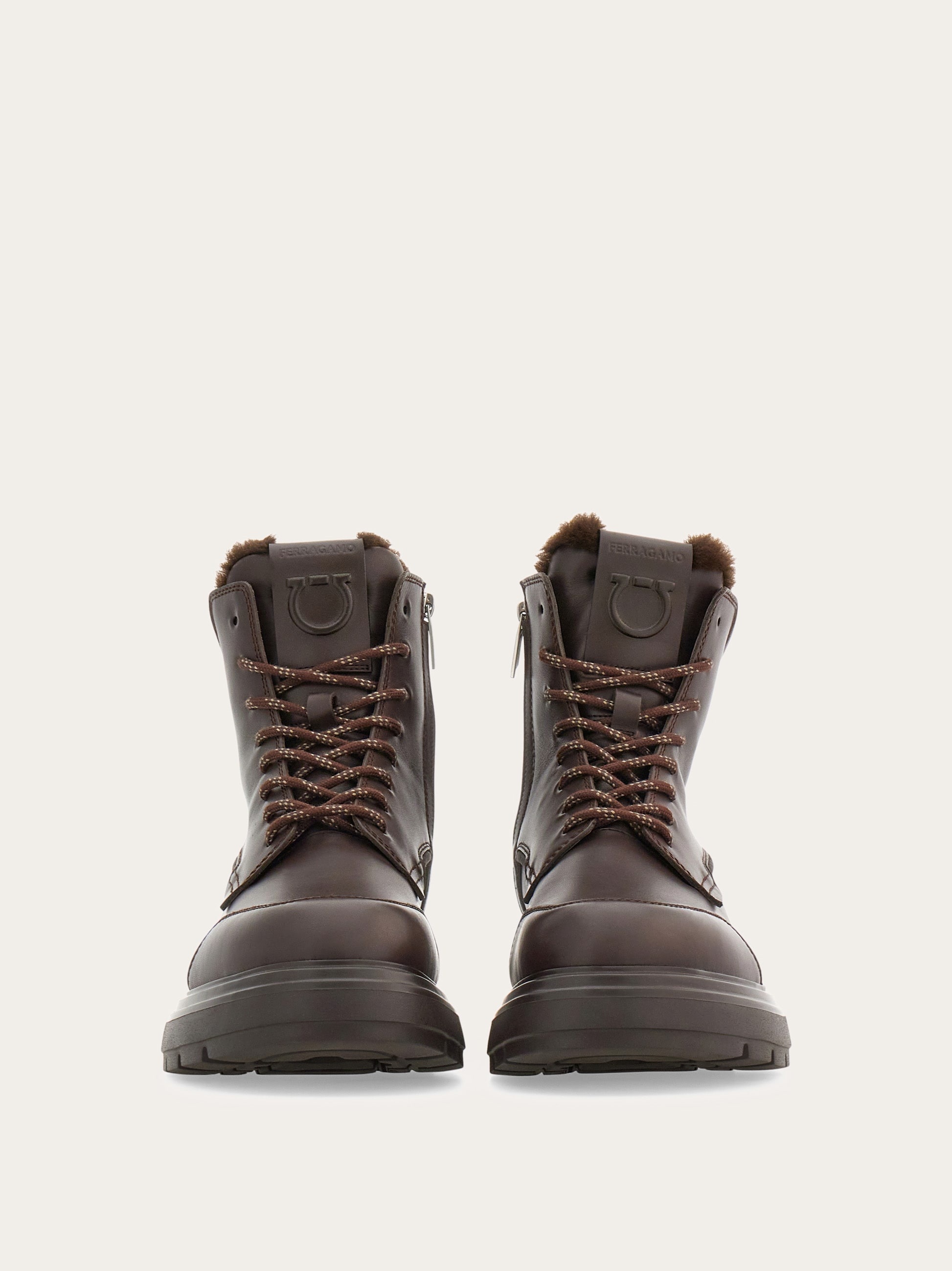 Combat boot with maxi-tongue - 2