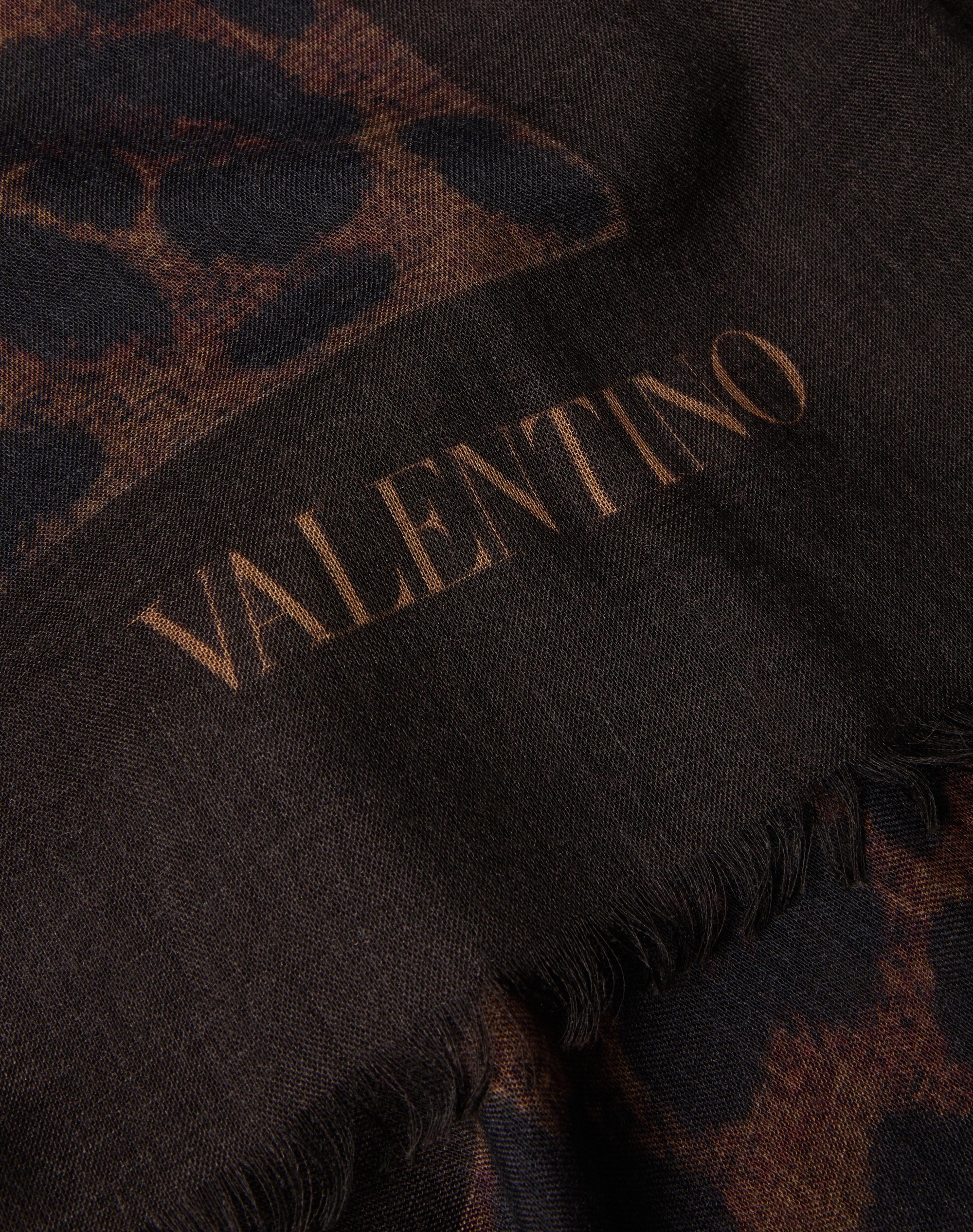 CASHMERE AND SILK SHAWL WITH ANIMALIER PRINT - 2