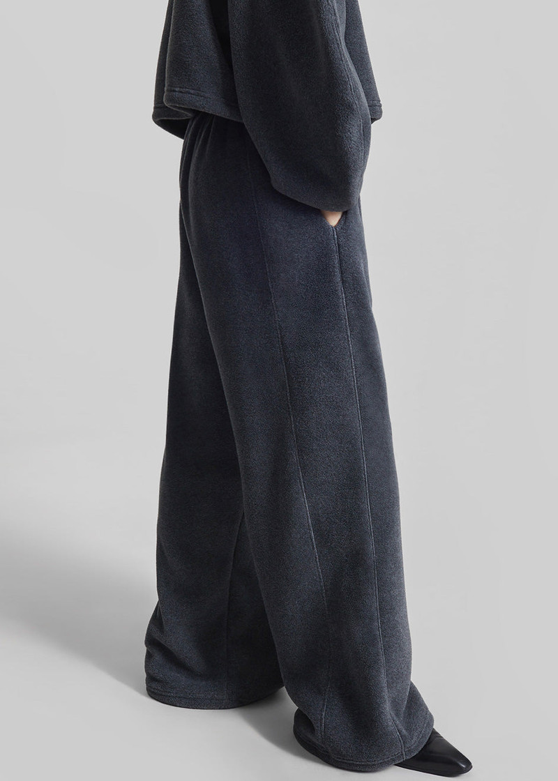 Treveray Fleece Sweatpants - Dark Grey 3