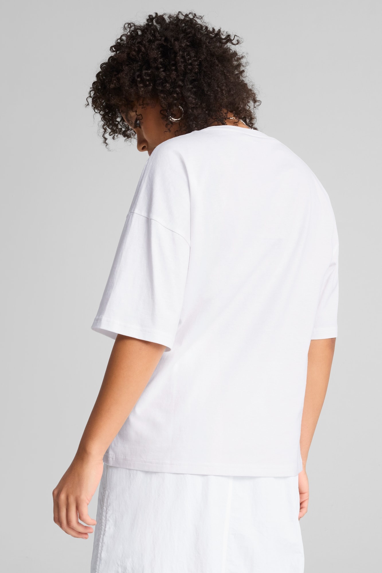 Wardrobe Essentials Women's Oversized Tee - 4