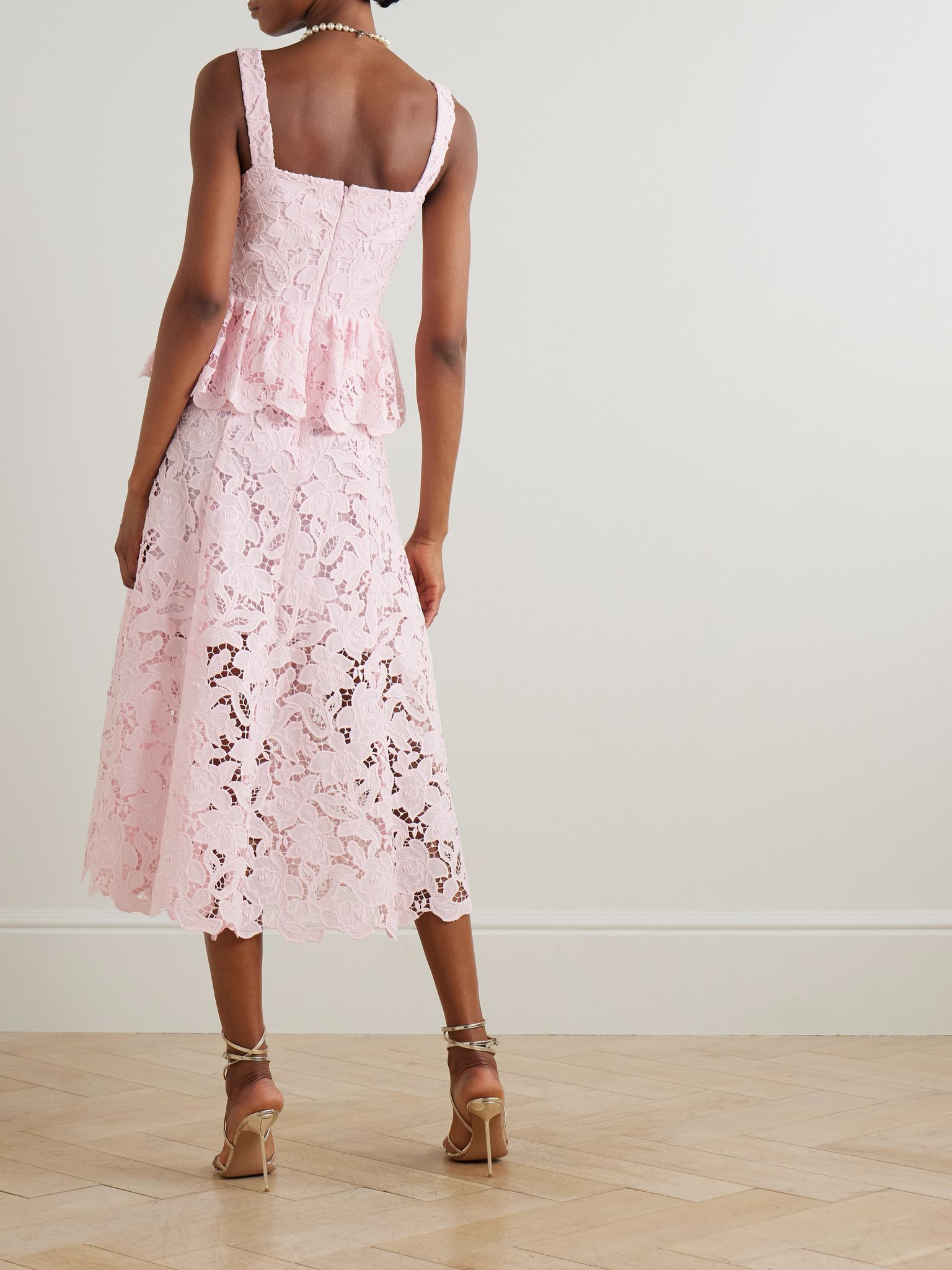 Guipure lace peplum midi dress Pink - 3