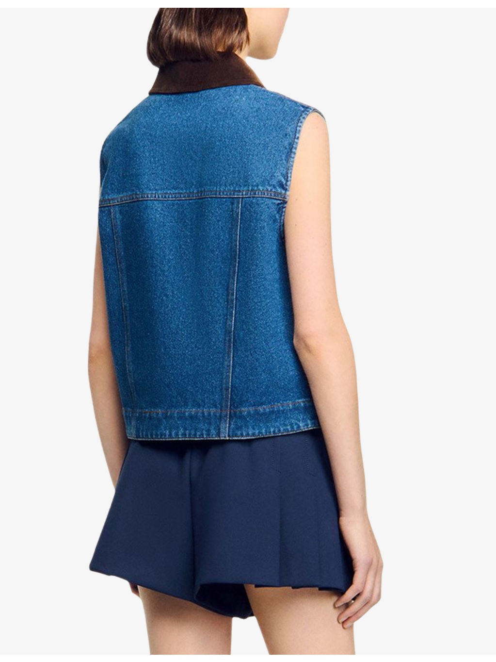 Contrast-Collar Button-Down Sleeveless Denim Jacket - 4