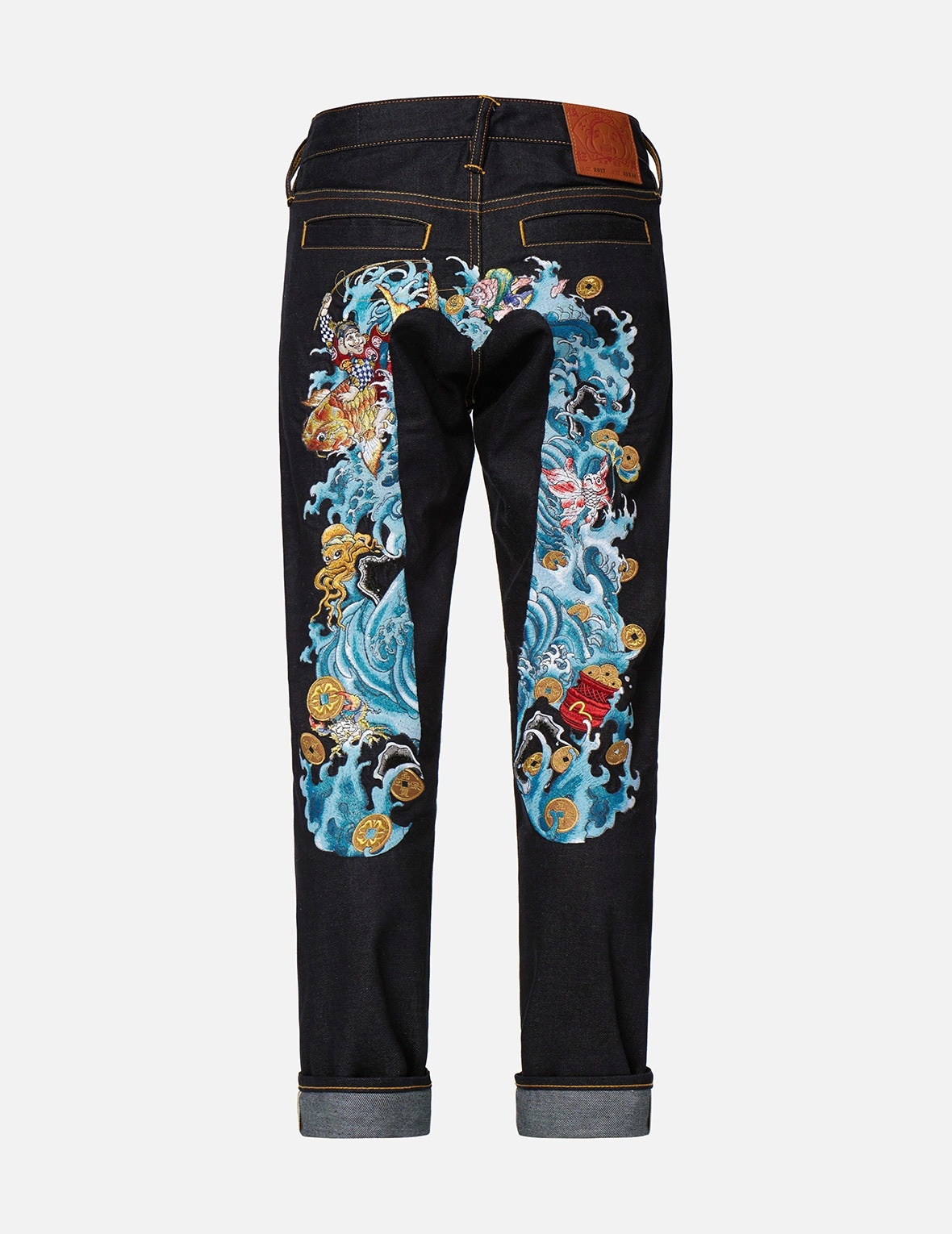 “THE GOD OF FORTUNE RIDING WAVES” DAICOCK EMBROIDERY CARROT-FIT JEANS #2017 - 2