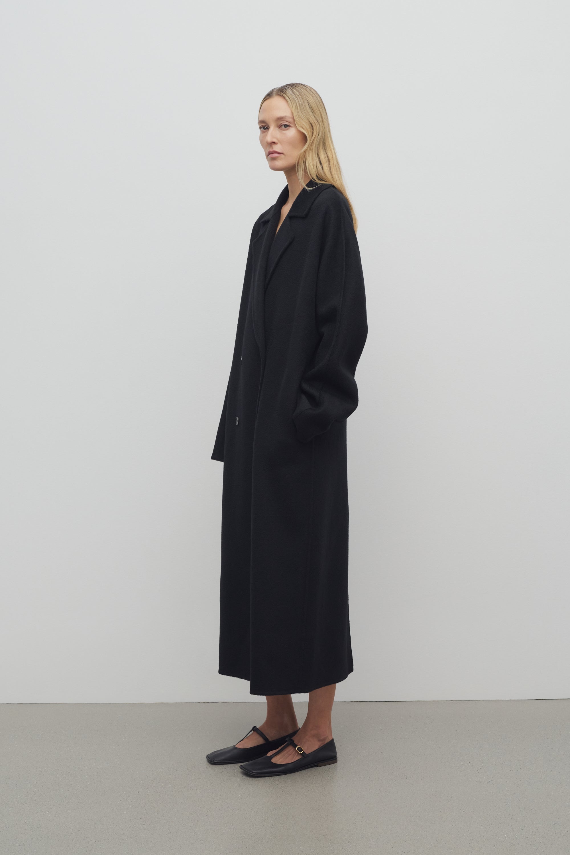 Sablise Coat in Cashmere - 4