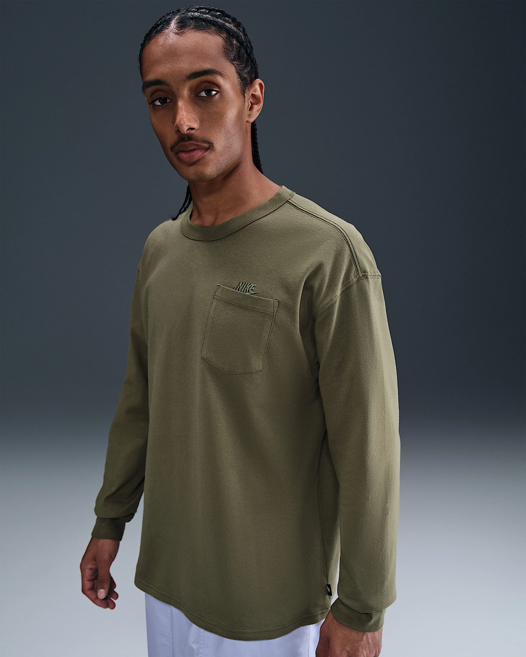 Nike Sportswear Premium Essentials Men's Long-Sleeve Pocket T-Shirt - 1