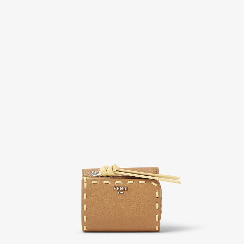 Peekaboo Micro Trifold 1