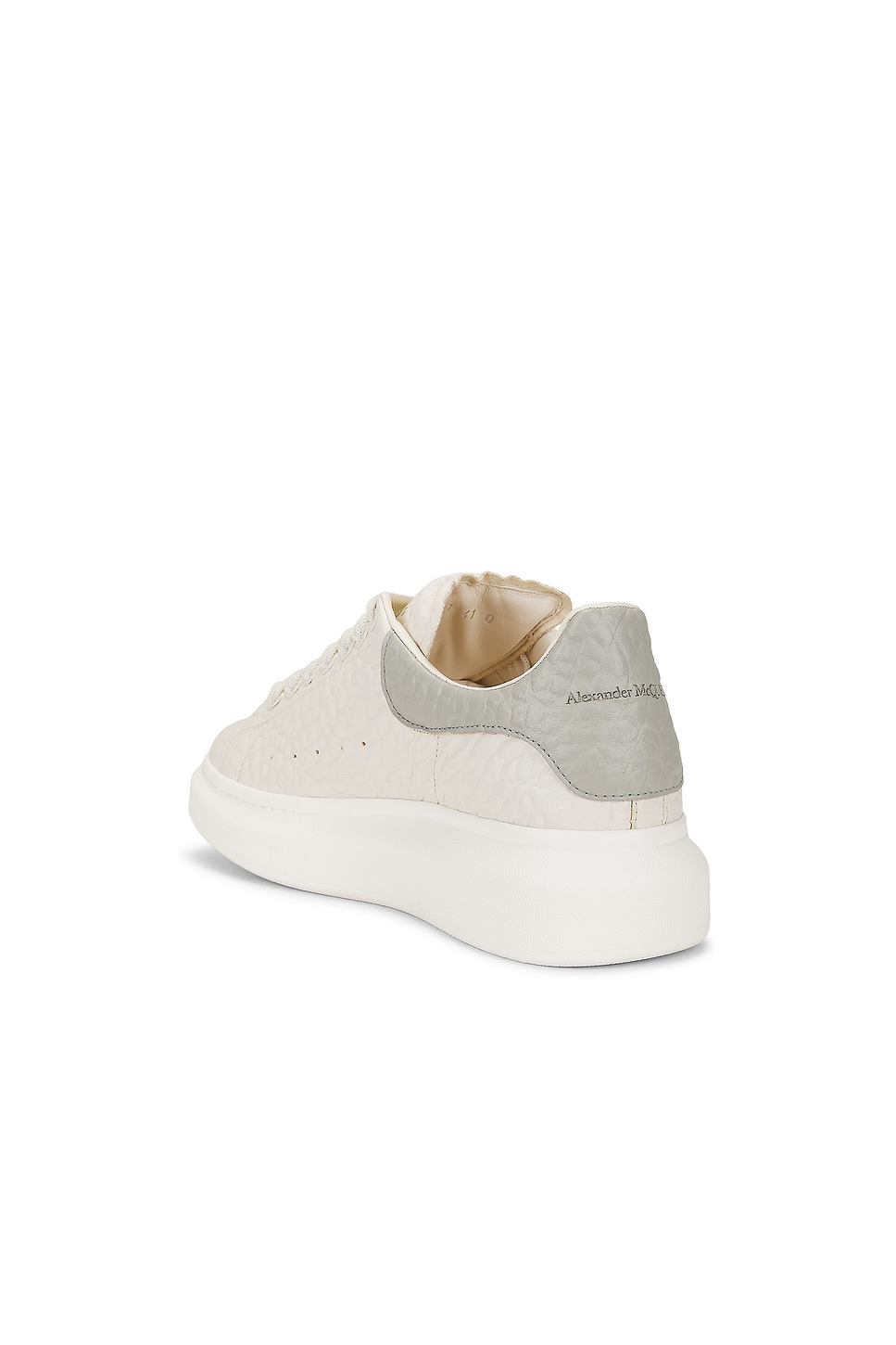 Oversized Sneaker - 3