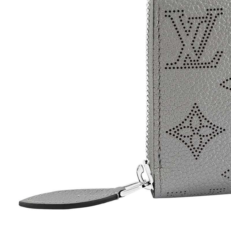 Louis Vuitton Zippy Wallet outlook