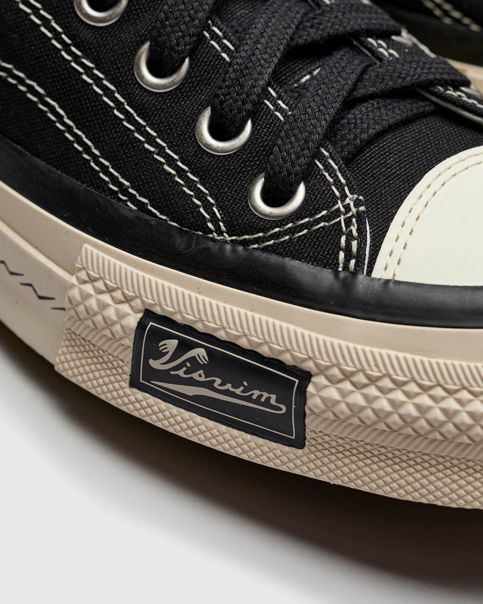 Skagway Lo in Black - 8