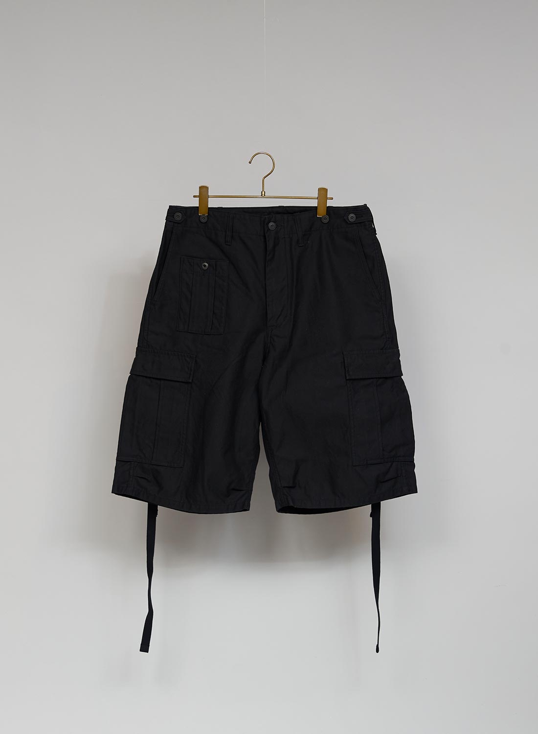 Army Cargo Shorts in Black - 1