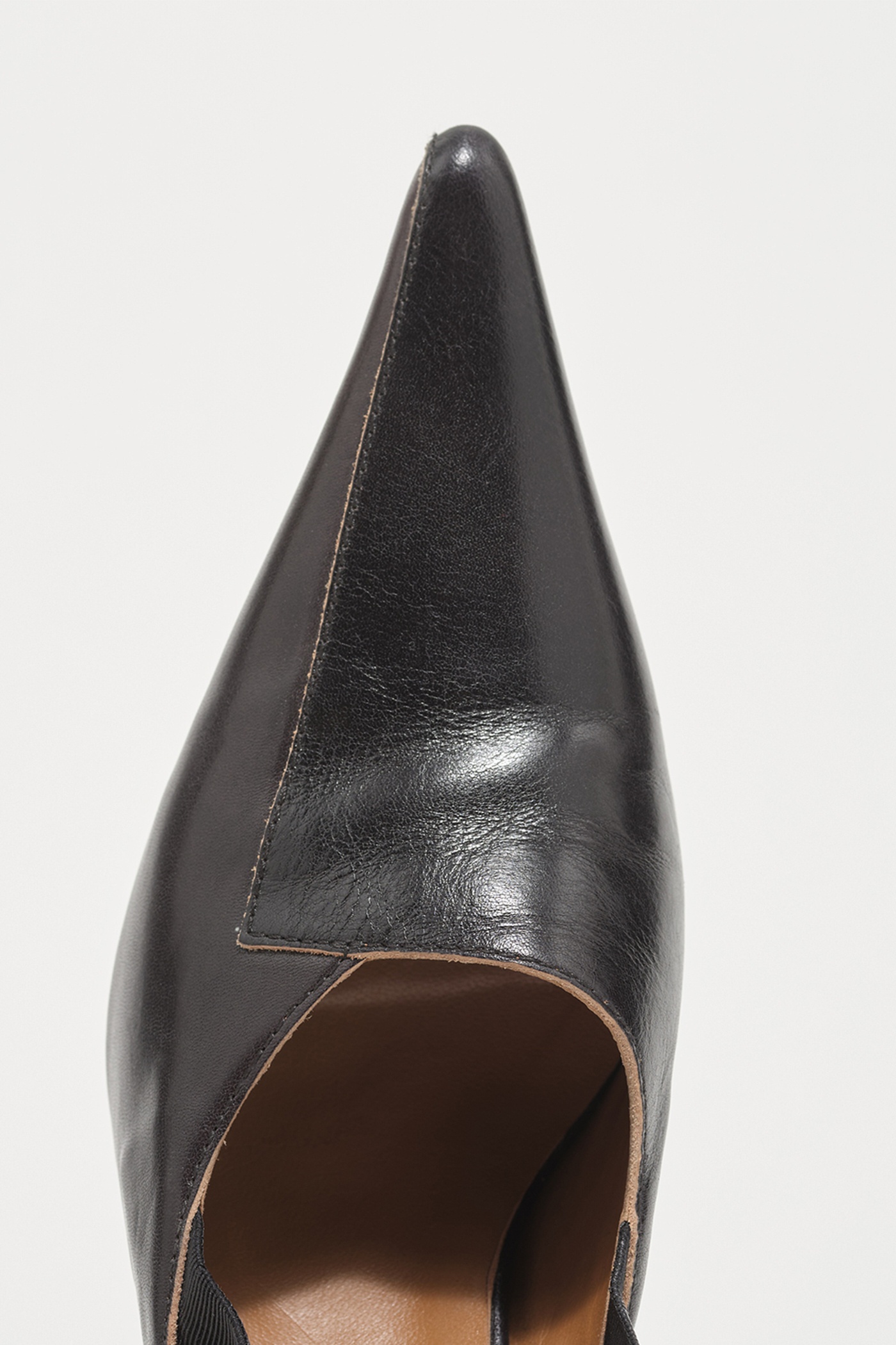 Envelope Heel Top Dyed Black Leather - 2