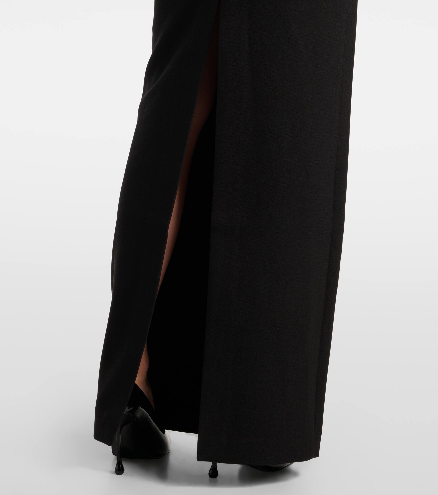 Embellished crêpe gown - 5