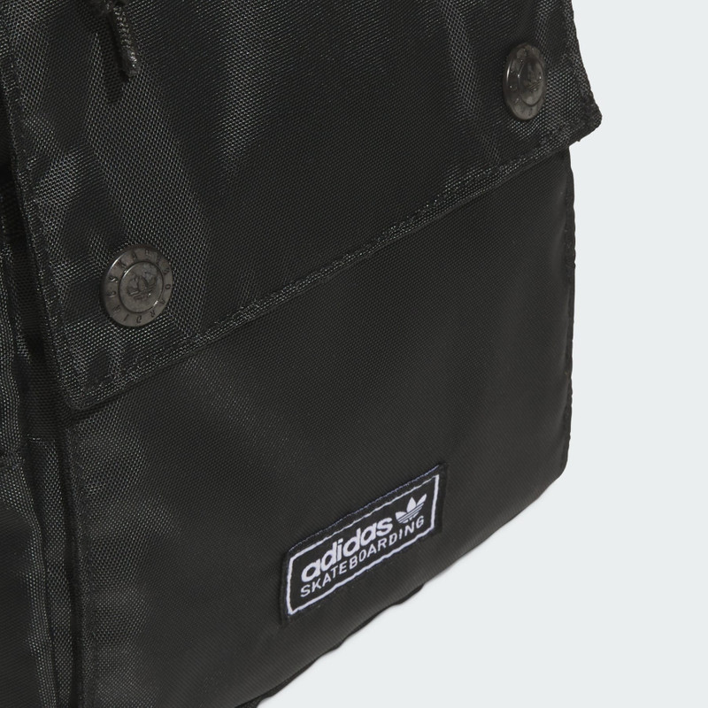 SKATEBOARDING SLING WALLET 3