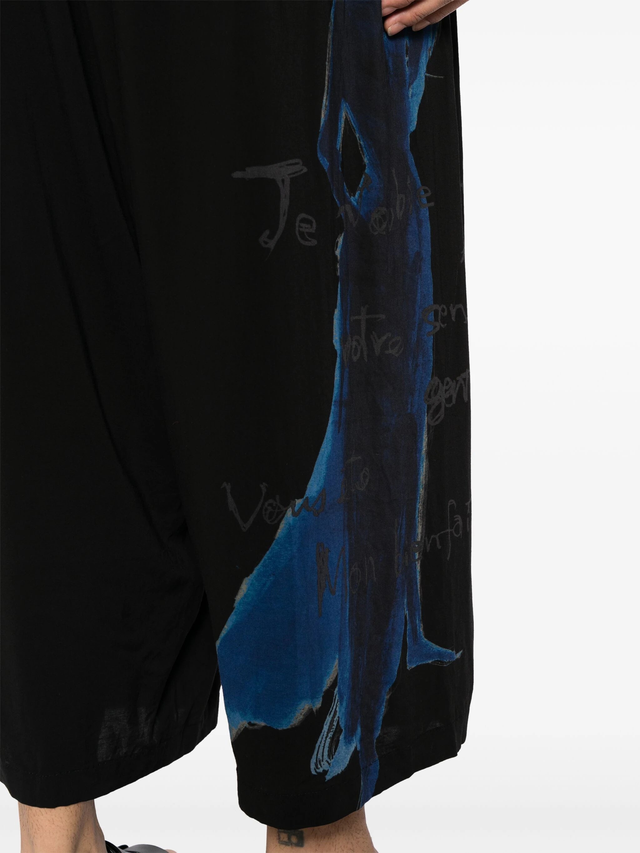 GRAPHIC-PRINT CROPPED VELVET TROUSERS - 4