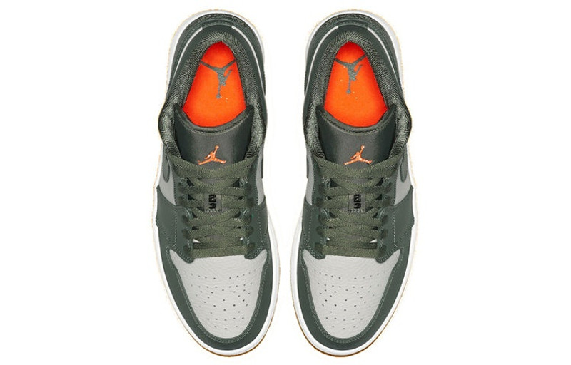 Jordan Air Jordan 1 Low 'Military Green' 553558-121 outlook