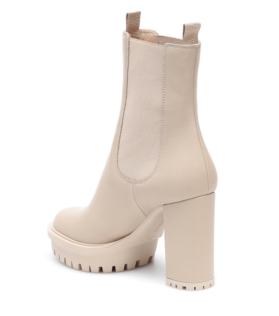 Leather ankle boots - 3