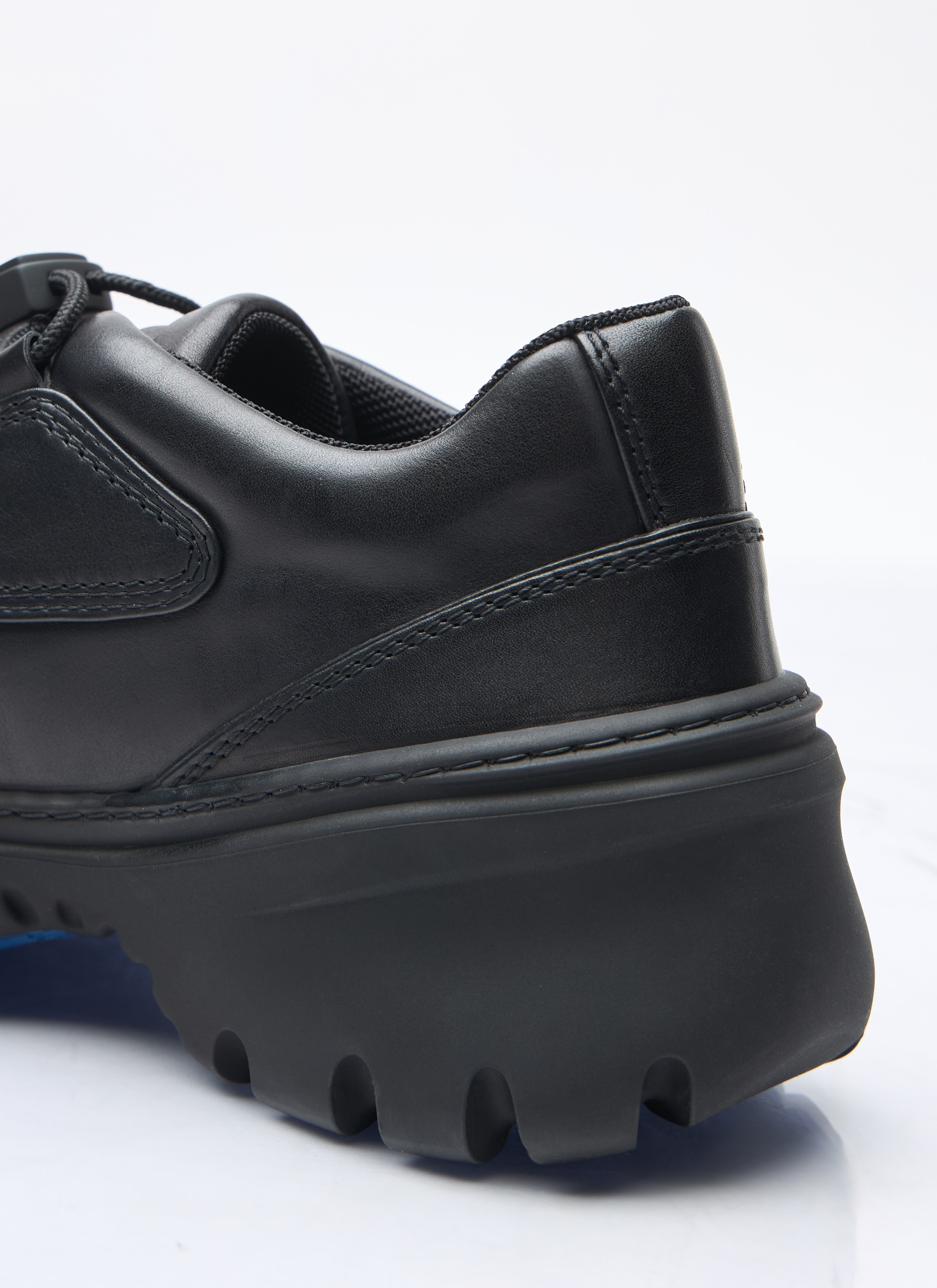 Leather Scoot Sneakers - 6