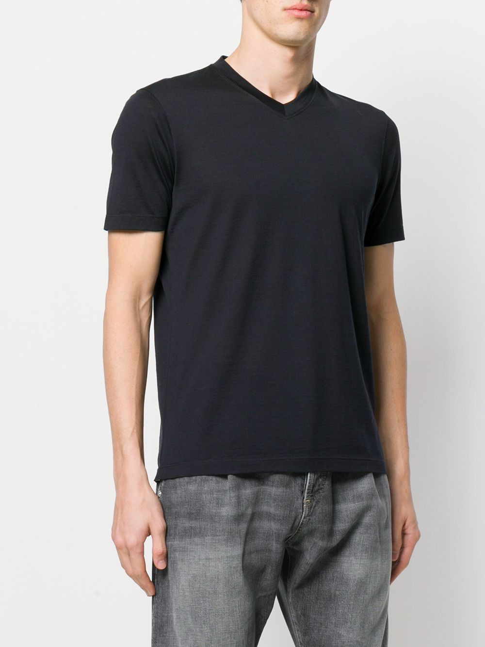 V-neck T-shirt - 3