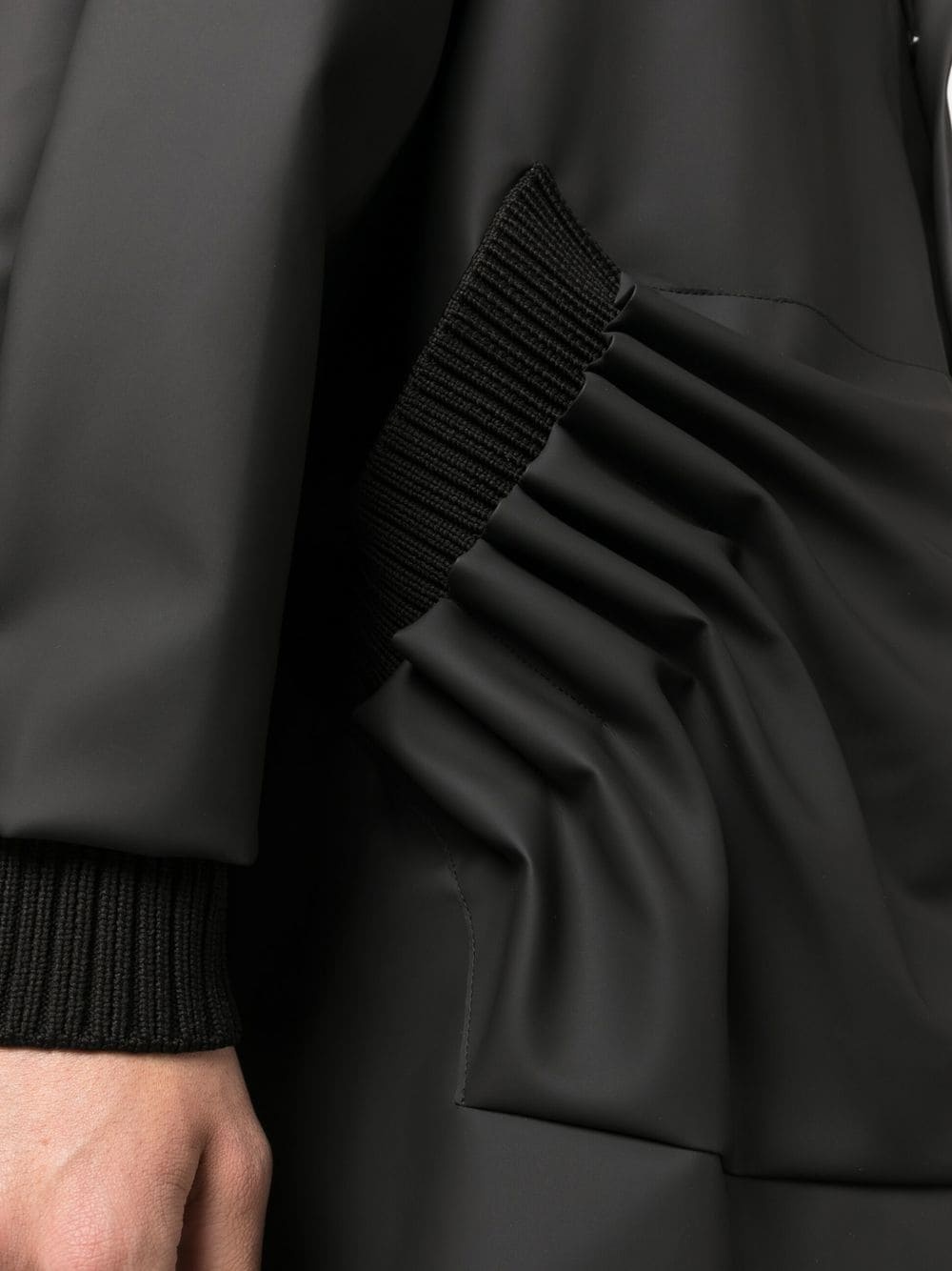 Tube Pleat raincoat - 5