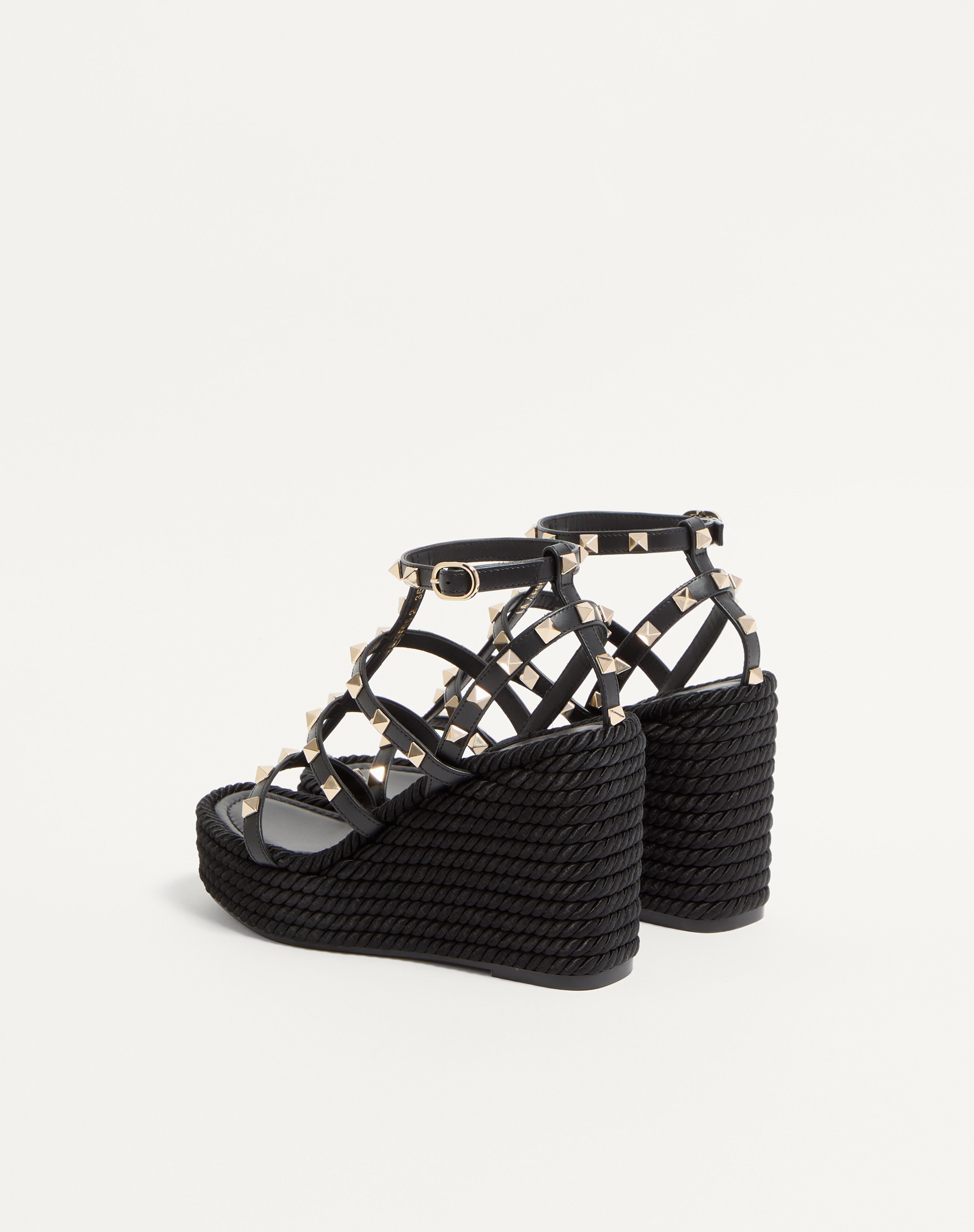 ROCKSTUD ANKLE STRAP WEDGE SANDAL IN CALFSKIN LEATHER 95 MM - 4