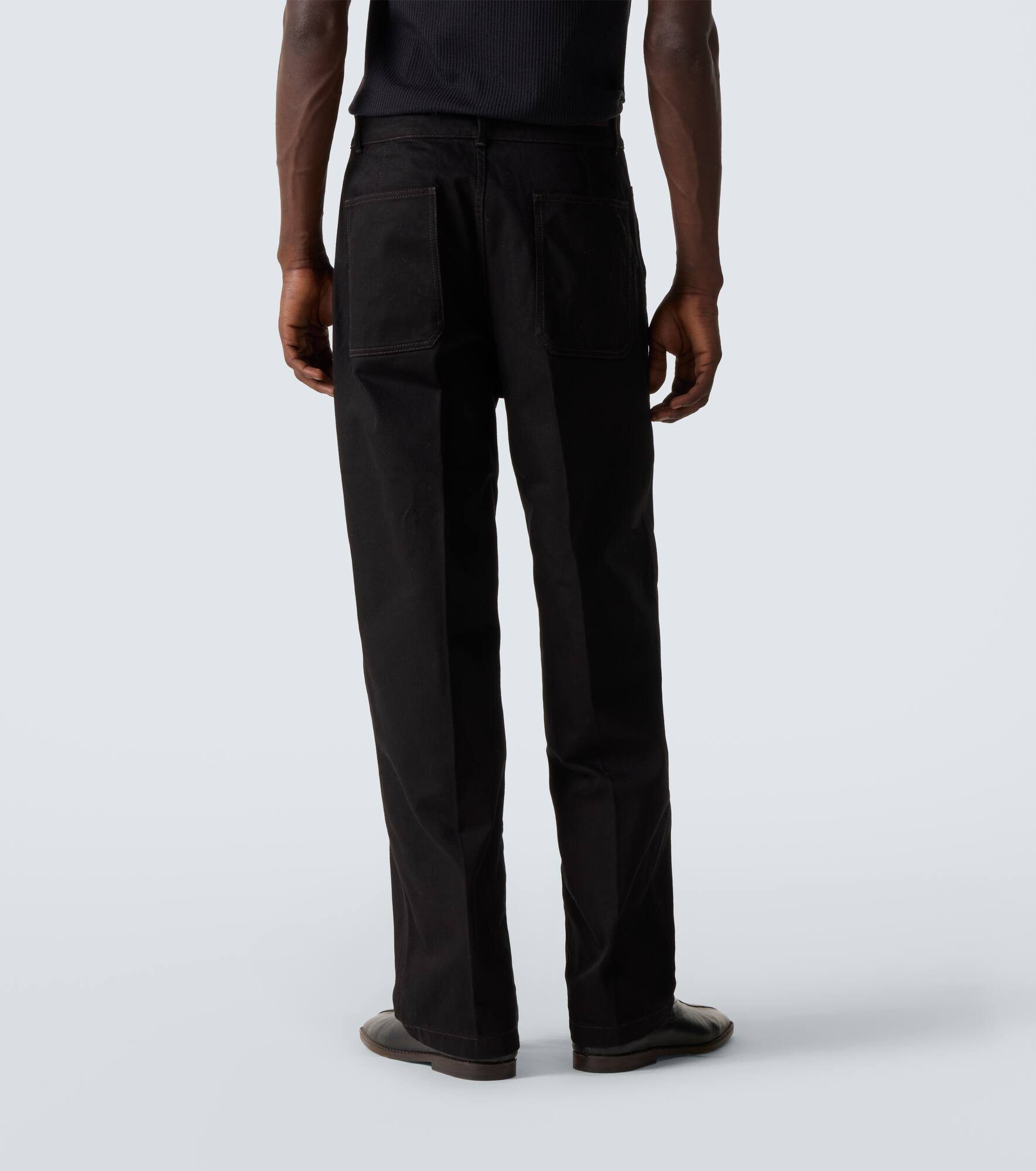 Mid-rise barrel-leg jeans - 4