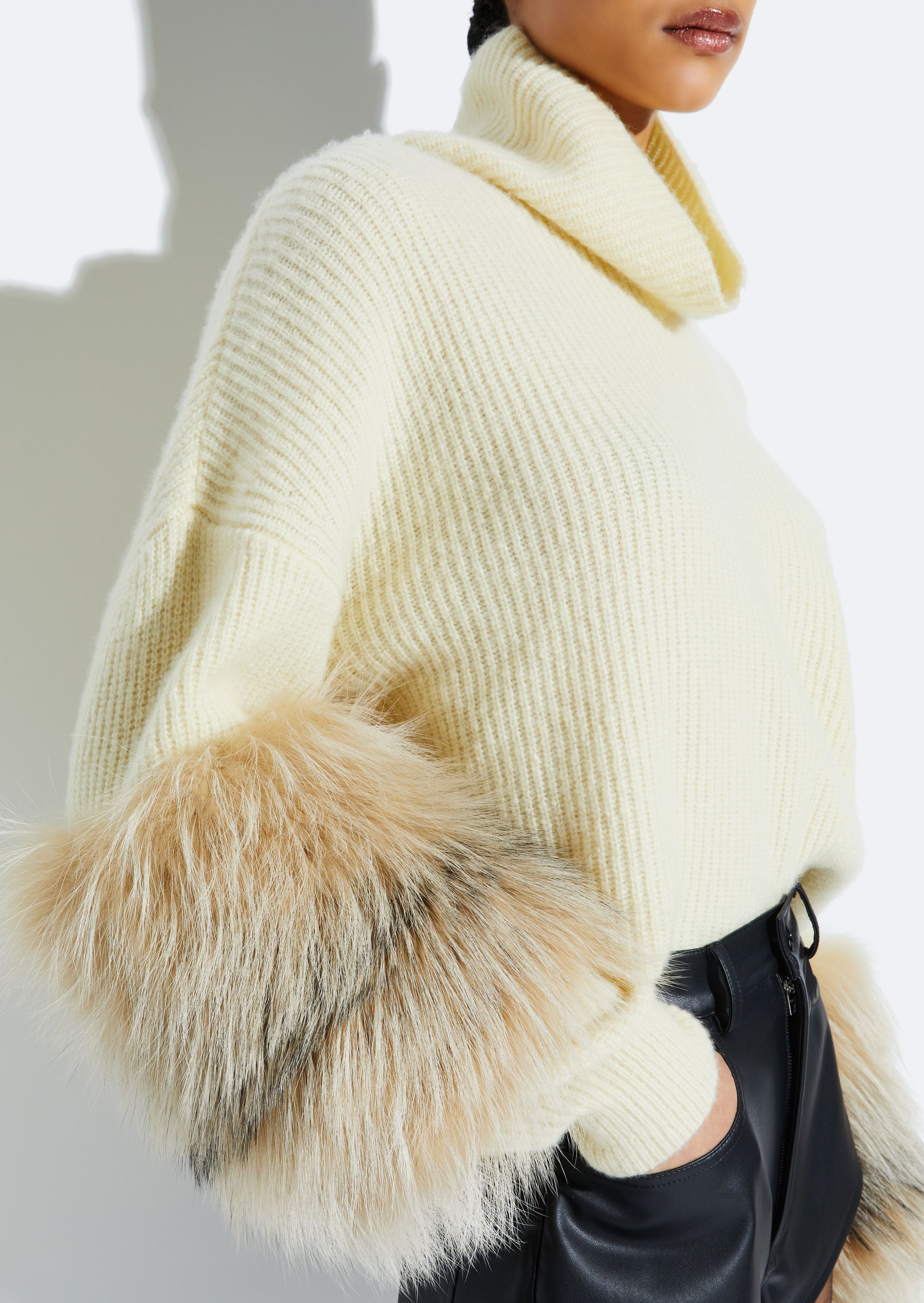 Cashmere Turtleneck Sweater With Fur - 4