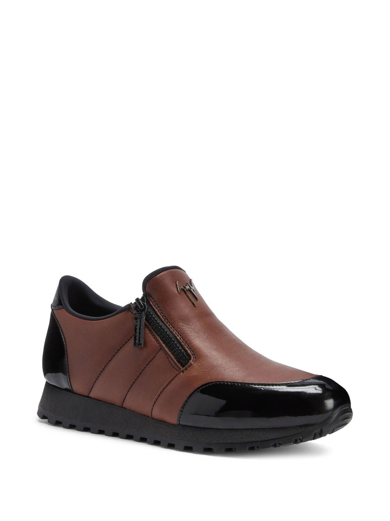 Giuseppe Zanotti Conley trainers outlook