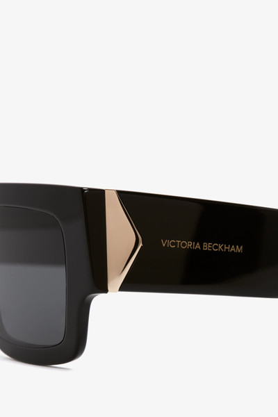 Victoria Beckham V Plaque Frame Sunglasses In Black outlook