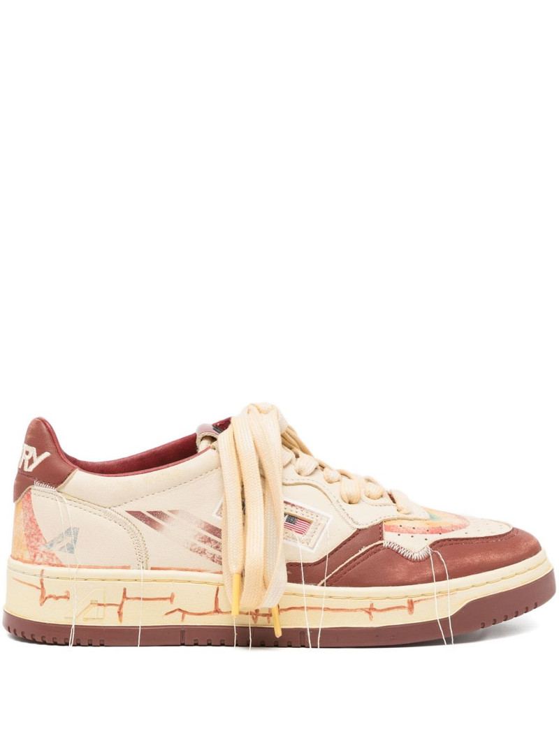 Medalist sneakers 1