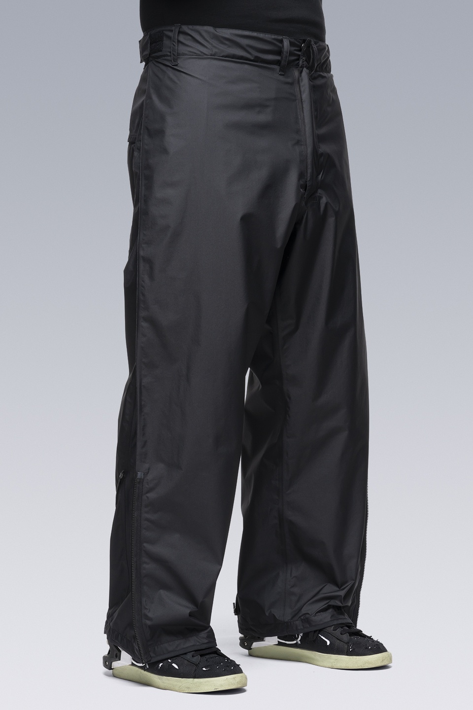 P45-GTPL 2L Gore-Tex Paclite Plus Single Pleat Trouser Black - 17