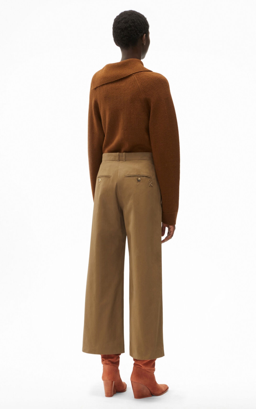 Cropped flared trousers. - 3
