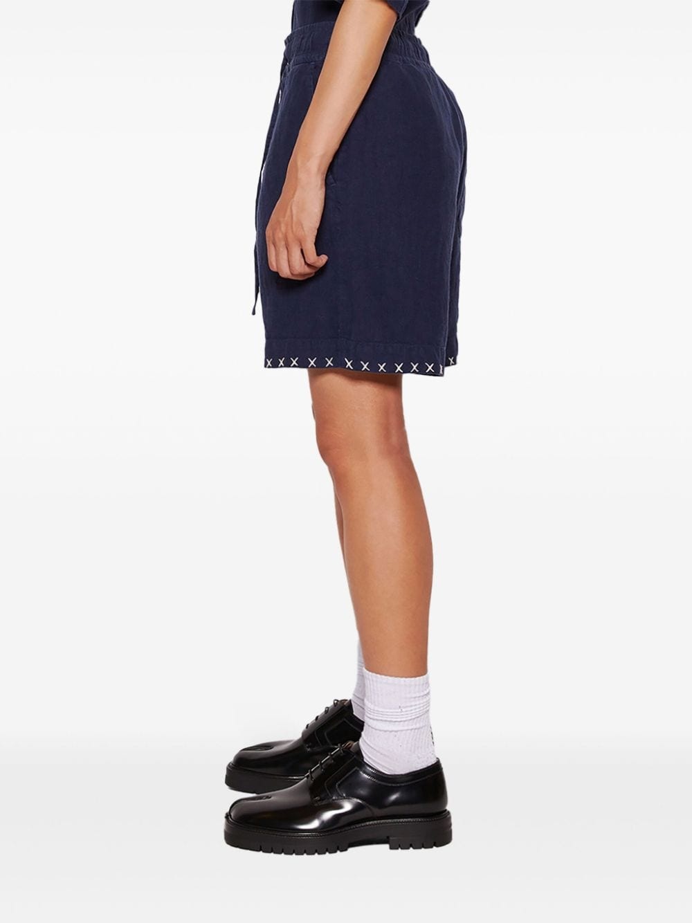 contrasting-stitch linen shorts - 4