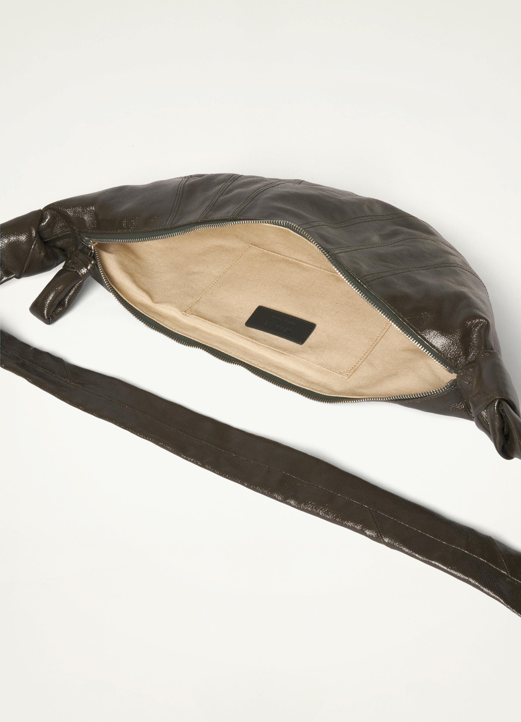 MEDIUM CROISSANT BAG
COATED COTTON - 5