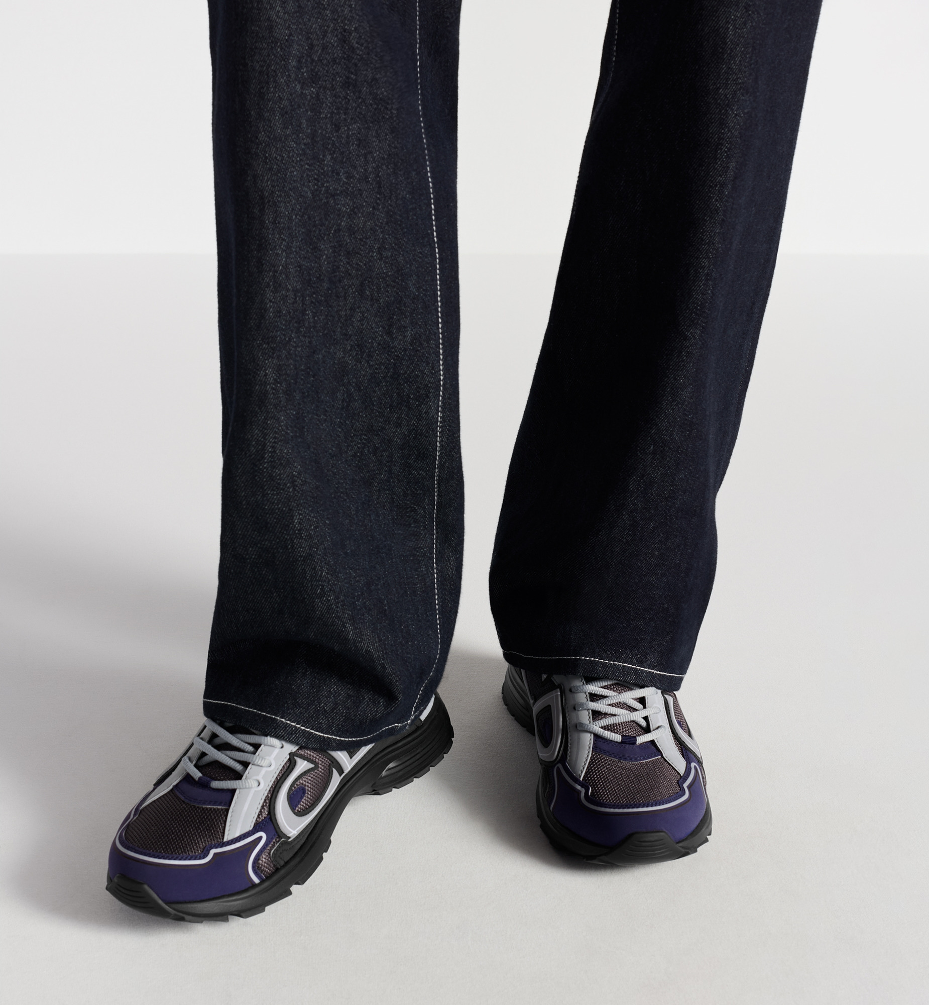 B30 Sneaker - 2