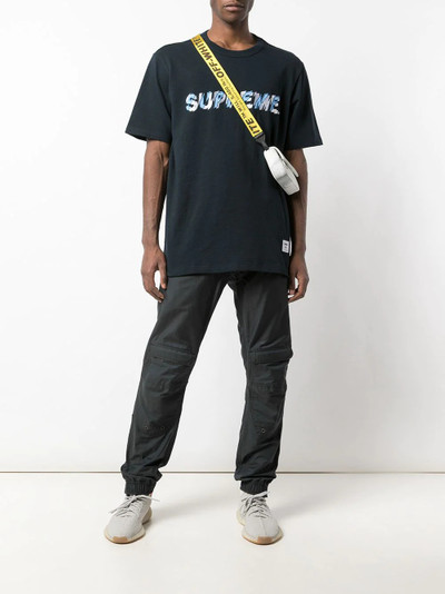 Supreme logo print T-shirt outlook