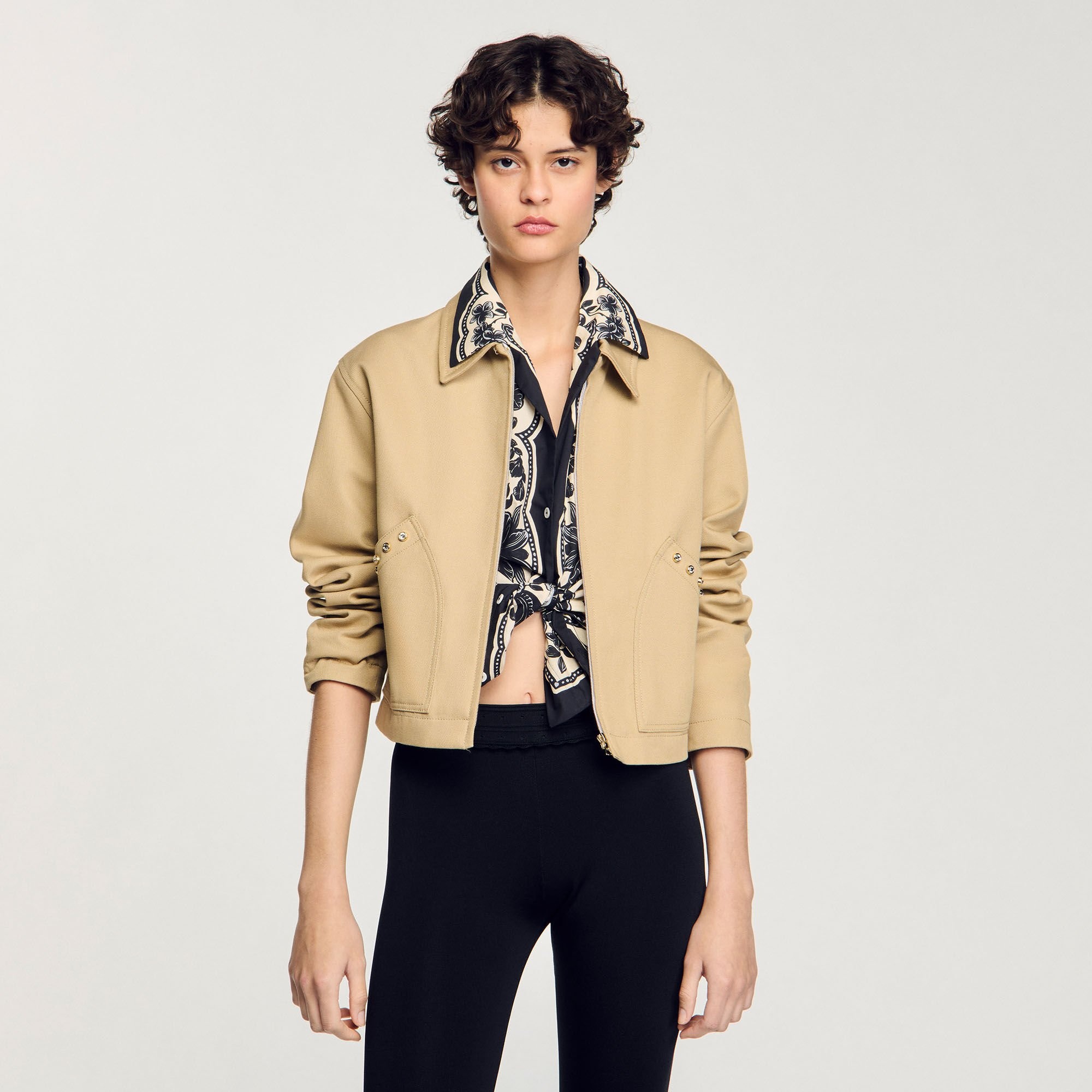 SHORT JACKET WITH RHINESTONE DETAILS - 4