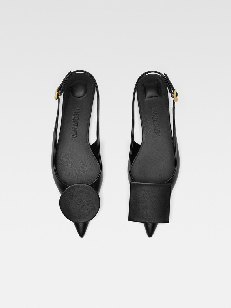 JACQUEMUS Les slingbacks Duelo plates outlook