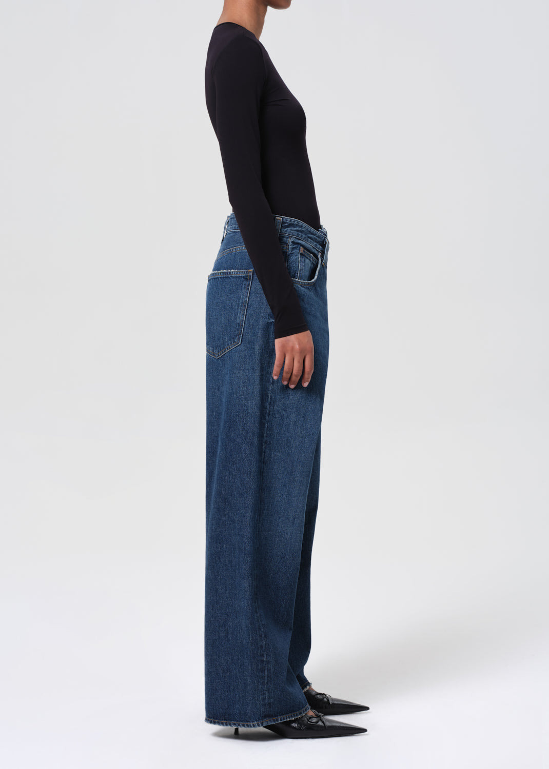 VANA FOLD JEAN IN NEXUS - 4